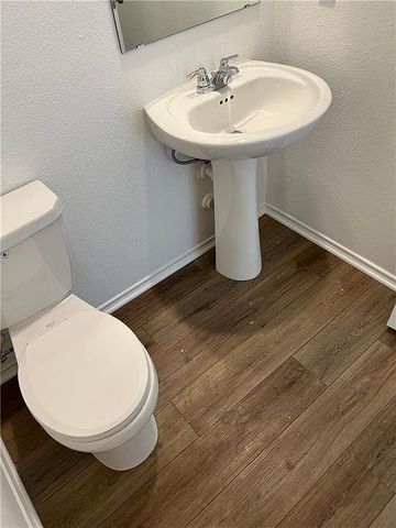 290 Silver Glen DR, Kyle, TX 78640