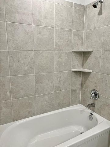 290 Silver Glen DR, Kyle, TX 78640