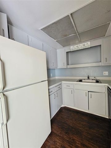 7611 PAULA DRIVE 4, Tampa, FL 33615