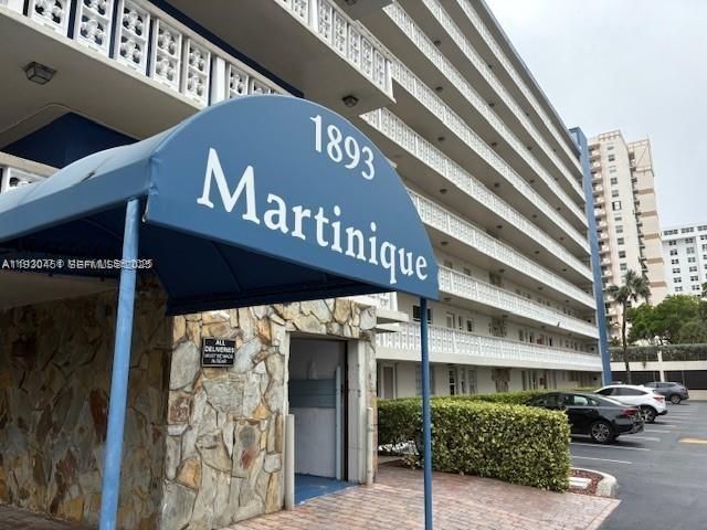 1893 S Ocean Dr 403, Hallandale Beach, FL 33009