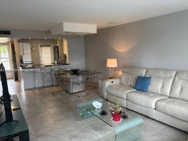 1893 S Ocean Dr 403, Hallandale Beach, FL 33009