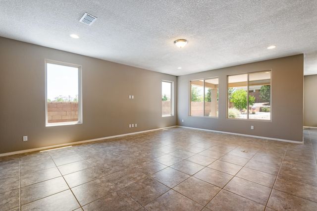 2301 Granite Mountain Loop NW, Albuquerque, NM 87120