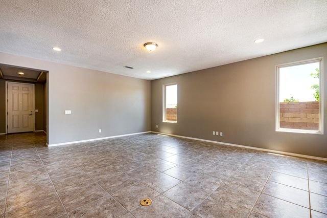 2301 Granite Mountain Loop NW, Albuquerque, NM 87120