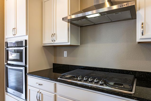 2301 Granite Mountain Loop NW, Albuquerque, NM 87120
