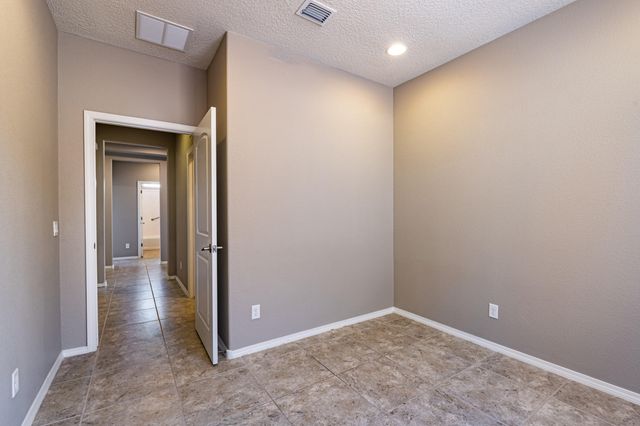 2301 Granite Mountain Loop NW, Albuquerque, NM 87120