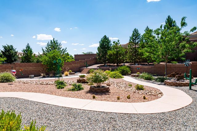 2301 Granite Mountain Loop NW, Albuquerque, NM 87120