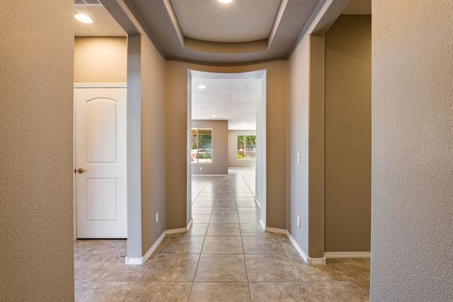 2301 Granite Mountain Loop NW, Albuquerque, NM 87120