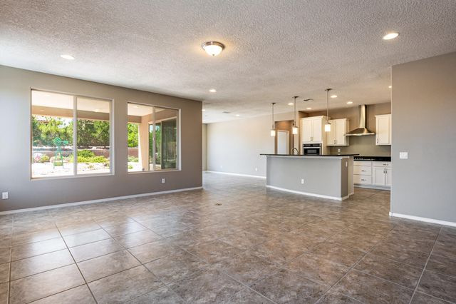 2301 Granite Mountain Loop NW, Albuquerque, NM 87120