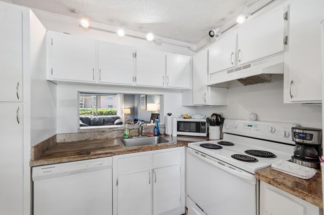 8840 Royal Palm Boulevard 105-7, Coral Springs, FL 33065