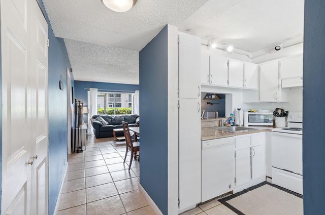 8840 Royal Palm Boulevard 105-7, Coral Springs, FL 33065