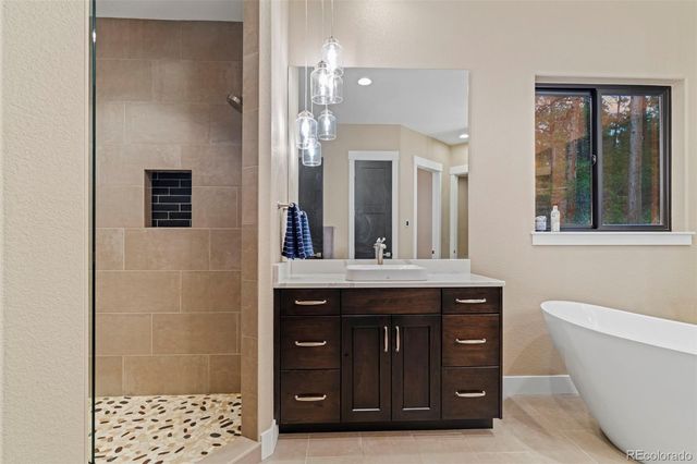 8280 Bannock Drive, Larkspur, CO 80118