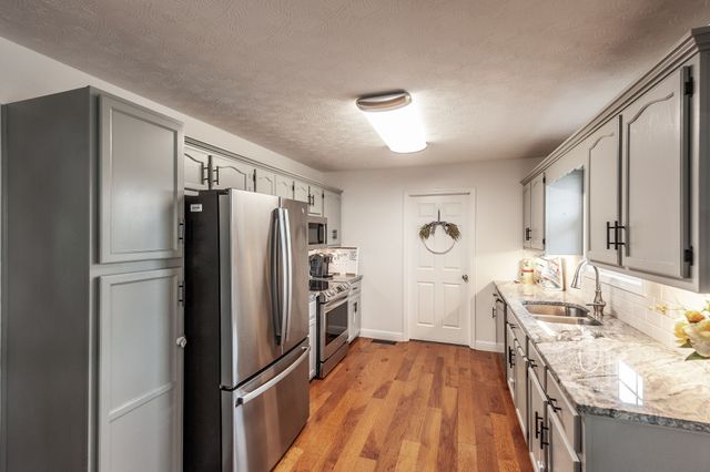 1051 Pinnacle Way, Castalian Springs, TN 37031