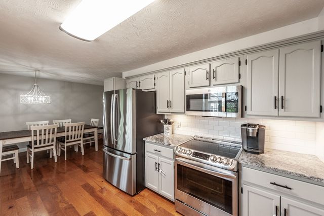 1051 Pinnacle Way, Castalian Springs, TN 37031