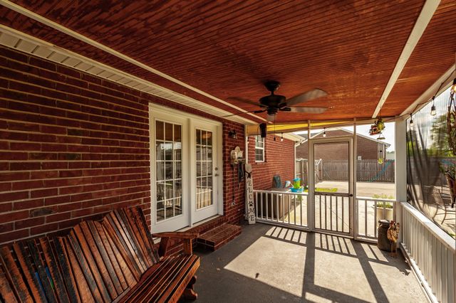 1051 Pinnacle Way, Castalian Springs, TN 37031