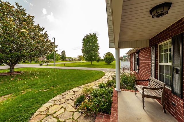 1051 Pinnacle Way, Castalian Springs, TN 37031