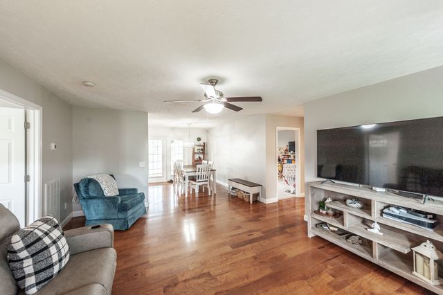 1051 Pinnacle Way, Castalian Springs, TN 37031