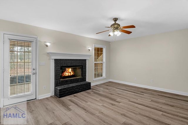 102 Egrets Way Lane, Richmond Hill, GA 31324