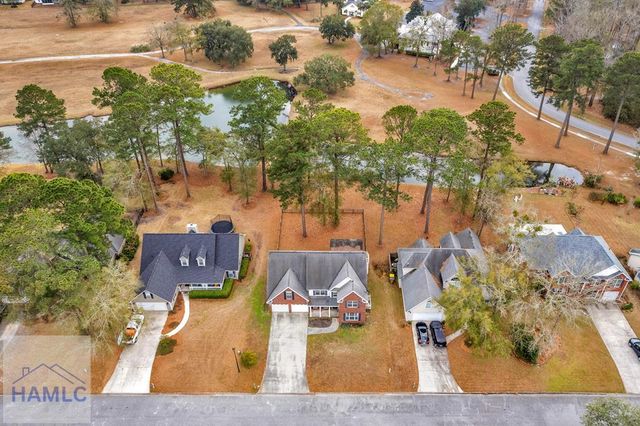 102 Egrets Way Lane, Richmond Hill, GA 31324