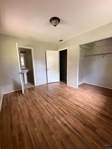 451 Alabama Avenue, Warner Robins, GA 31093