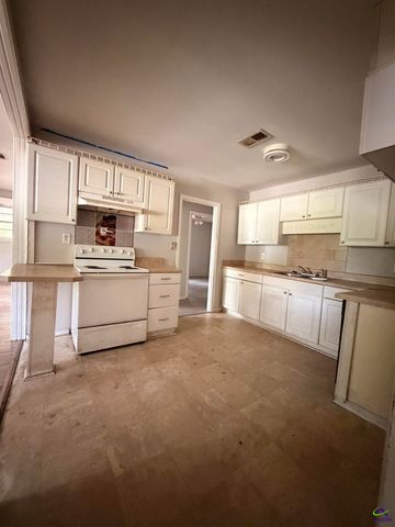 451 Alabama Avenue, Warner Robins, GA 31093