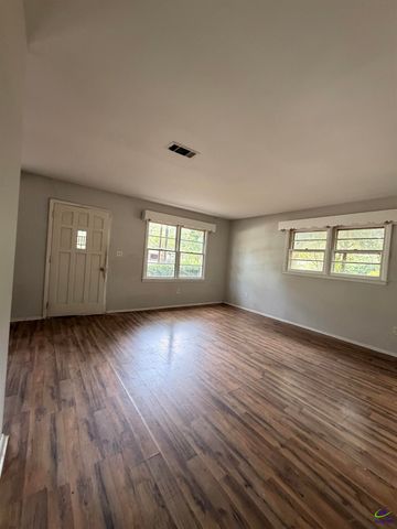 451 Alabama Avenue, Warner Robins, GA 31093