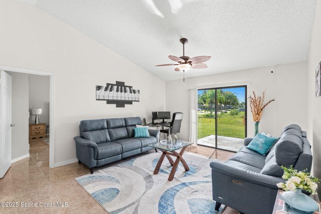 1092 Itzehoe Avenue NW, Palm Bay, FL 32907