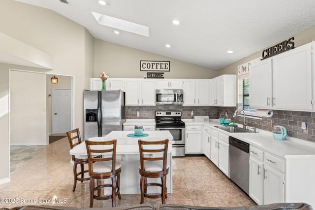1092 Itzehoe Avenue NW, Palm Bay, FL 32907
