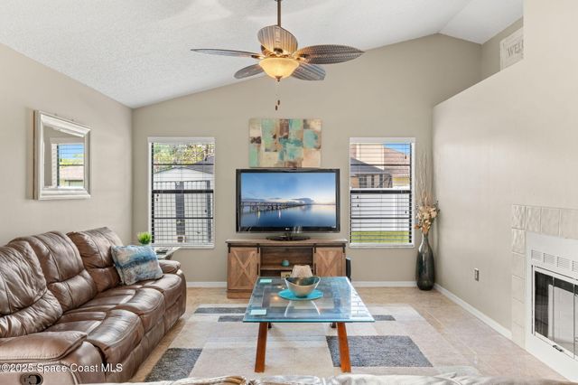 1092 Itzehoe Avenue NW, Palm Bay, FL 32907