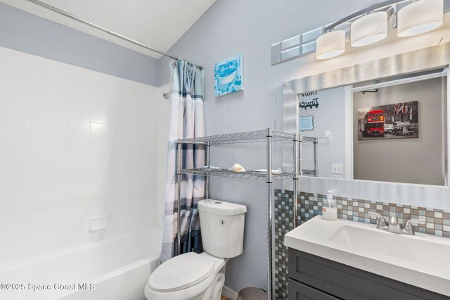 1092 Itzehoe Avenue NW, Palm Bay, FL 32907
