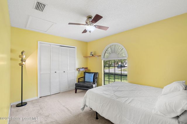 1092 Itzehoe Avenue NW, Palm Bay, FL 32907
