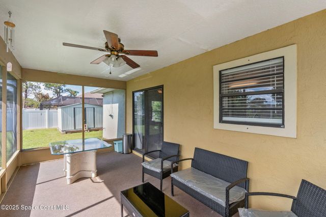 1092 Itzehoe Avenue NW, Palm Bay, FL 32907