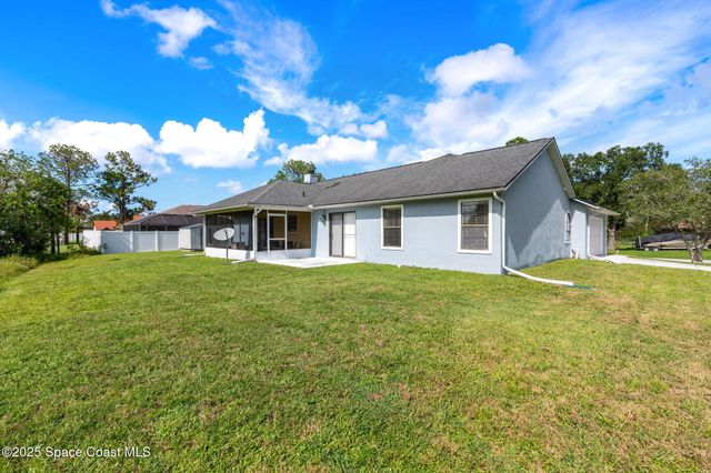 1092 Itzehoe Avenue NW, Palm Bay, FL 32907