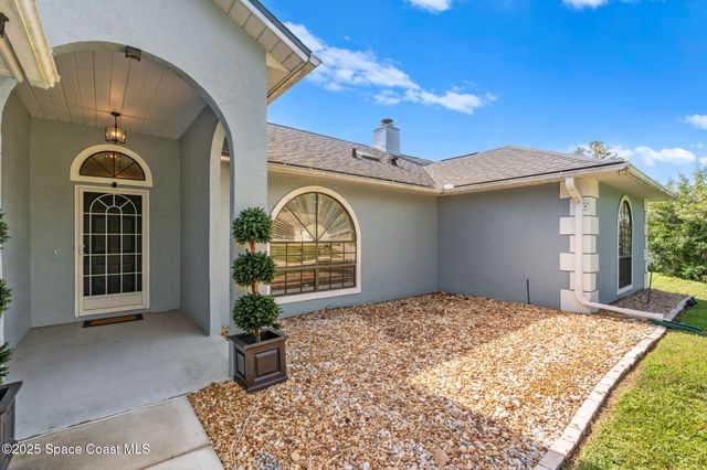 1092 Itzehoe Avenue NW, Palm Bay, FL 32907