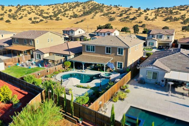 9629 Cabernet Ct, Patterson, CA 95363