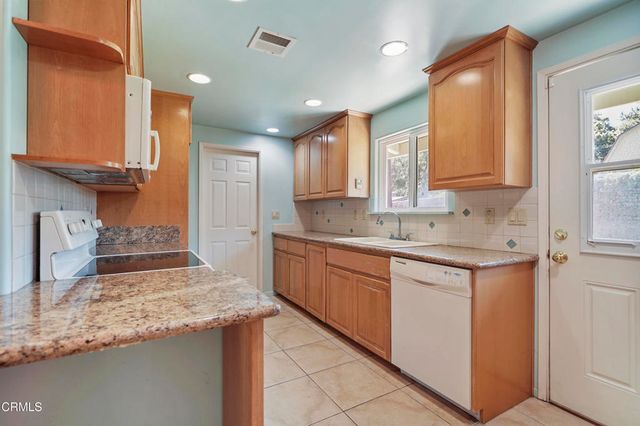 871 Oak Avenue, Fillmore, CA 93015