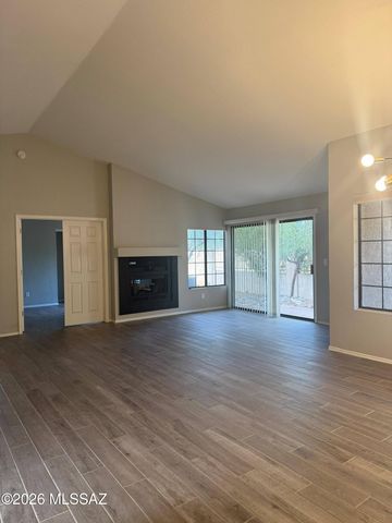 321 E Fieldcrest Lane, Tucson, AZ 85737