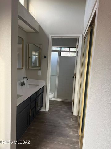 321 E Fieldcrest Lane, Tucson, AZ 85737