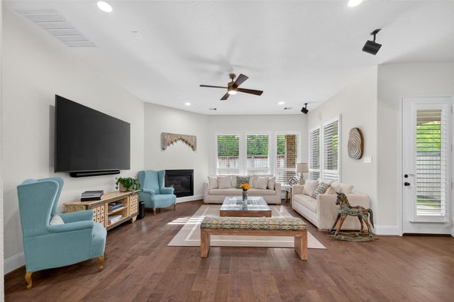 135 Currydale Way, Tomball, TX 77375