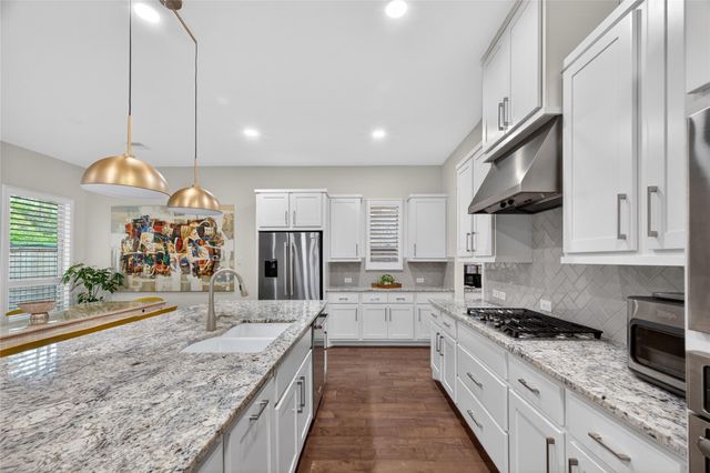 135 Currydale Way, Tomball, TX 77375