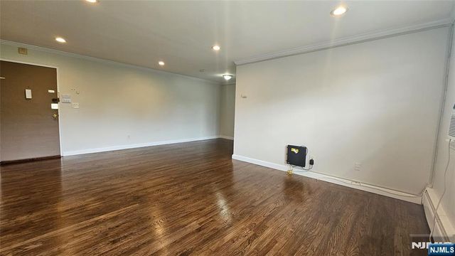 1628 Valley Street 2C, Fort Lee, NJ 07024