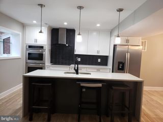 2510 S WALTER REED DR #1, Arlington, VA 22206