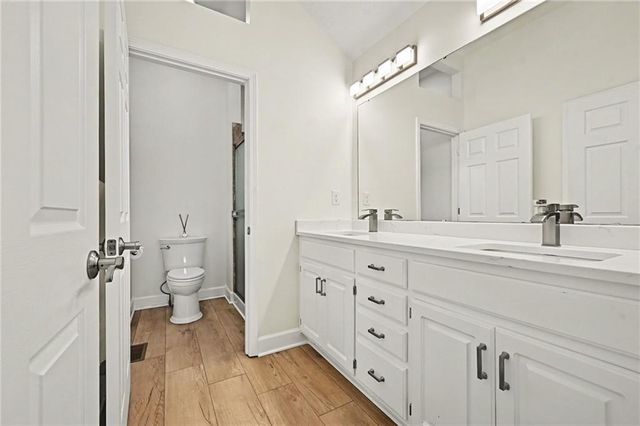 4118 Minnesota Drive, Lee's Summit, MO 64082