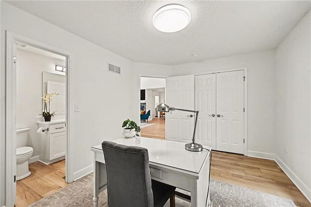 4118 Minnesota Drive, Lee's Summit, MO 64082