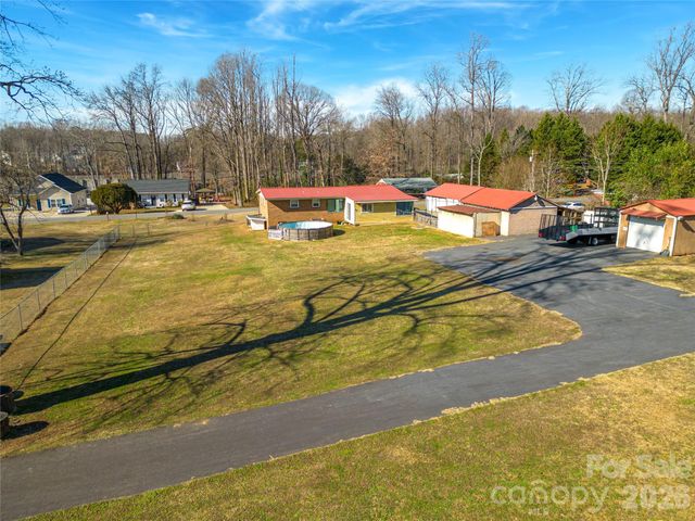 2410 Juniper Drive, Charlotte, NC 28269