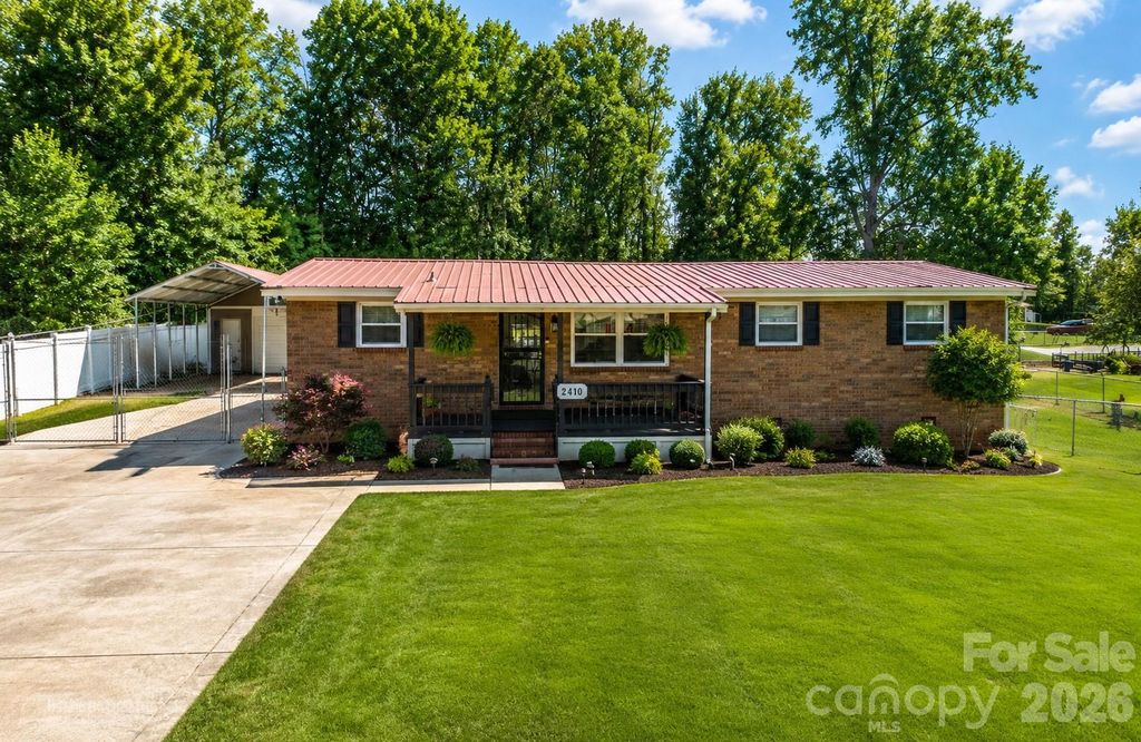 2410 Juniper Drive, Charlotte, NC 28269