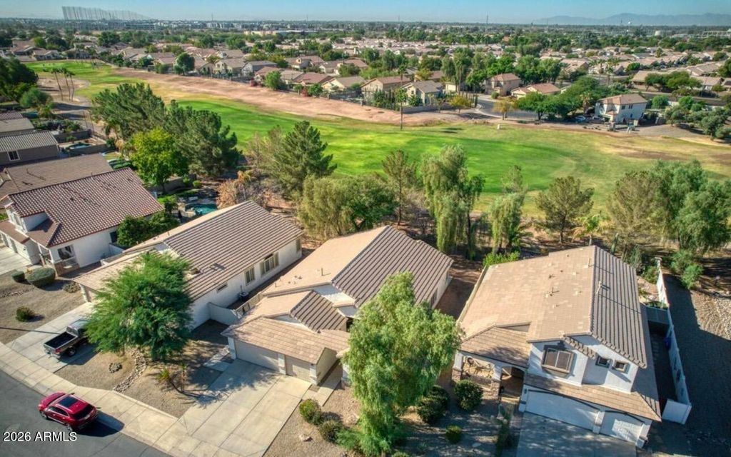 946 S PARKCREST Street, Gilbert, AZ 85296 — photo 4