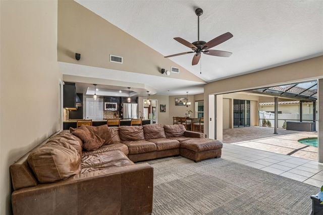 2937 HILLCREEK CIRCLE S, Clearwater, FL 33759
