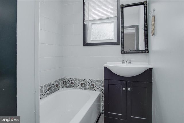 214 MOUNT AIRY AVENUE, Waynesboro, PA 17268