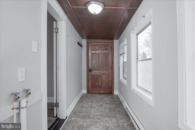 214 MOUNT AIRY AVENUE, Waynesboro, PA 17268