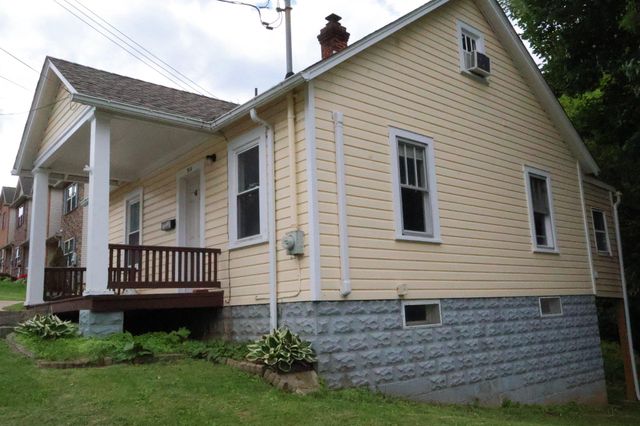 214 MOUNT AIRY AVENUE, Waynesboro, PA 17268